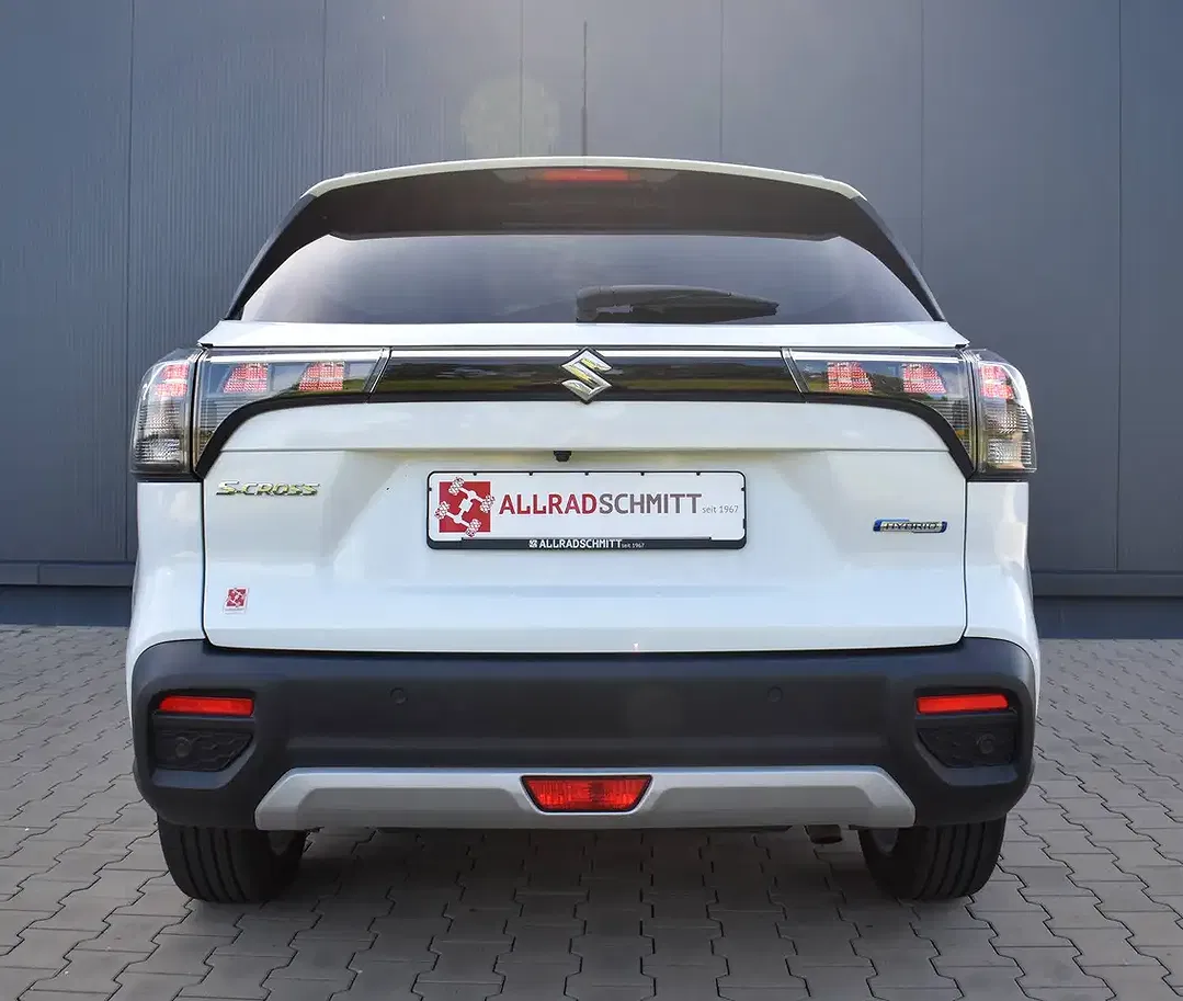 Suzuki S-Cross - Thumbnail 4
