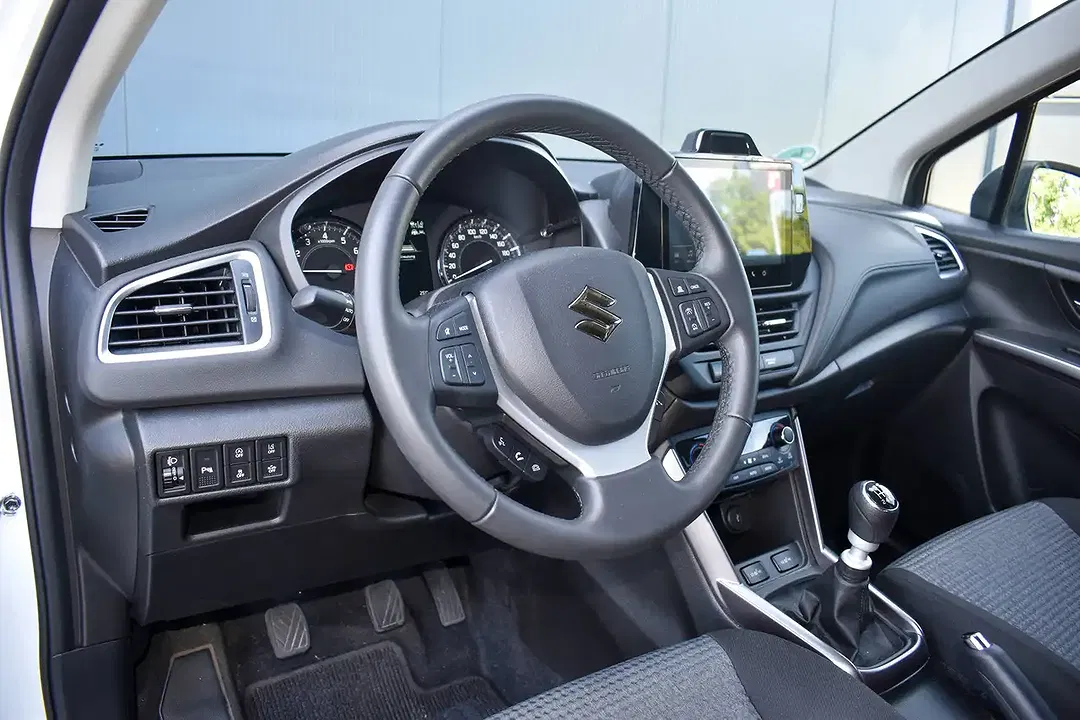 Suzuki S-Cross - Thumbnail 9