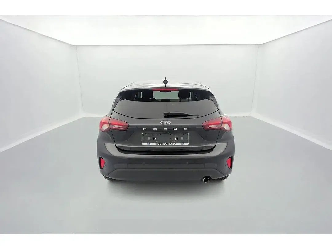 Ford Focus - Thumbnail 6