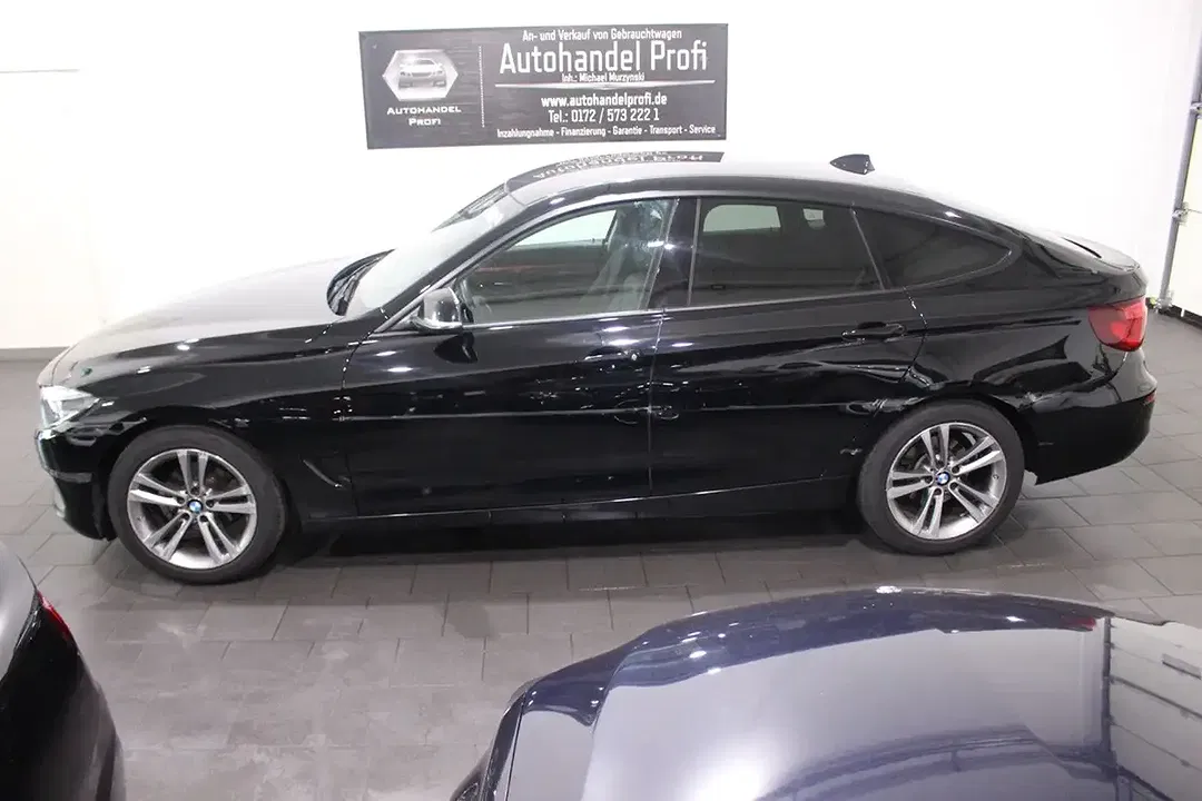 BMW 320 - Thumbnail 11