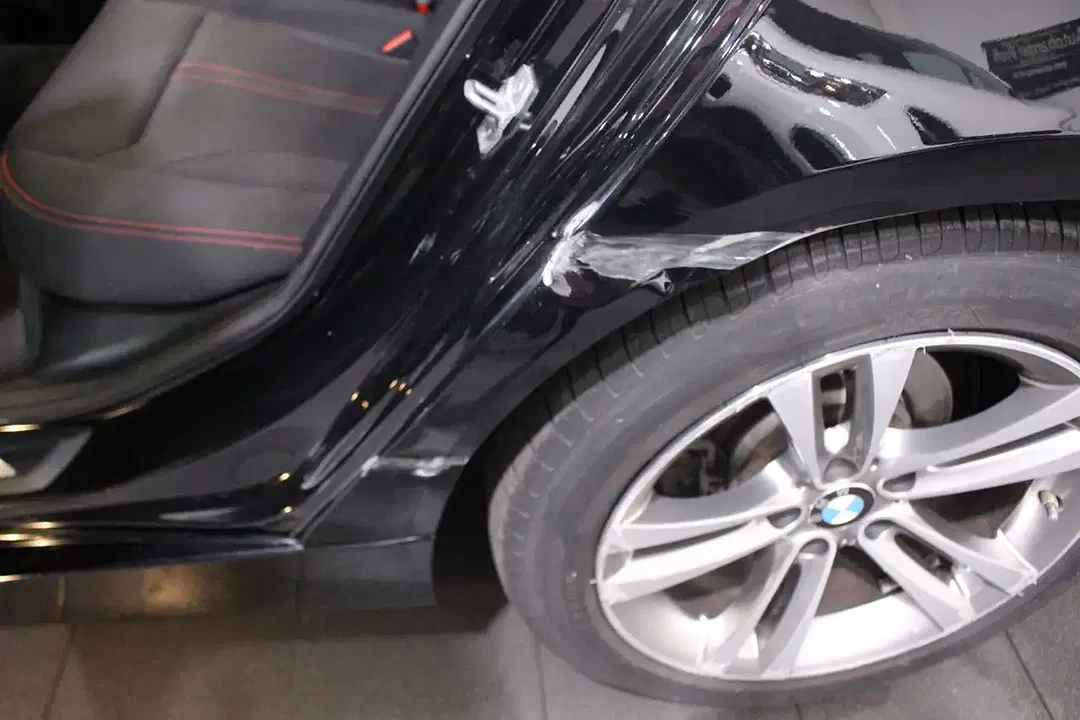 BMW 320 - Thumbnail 17