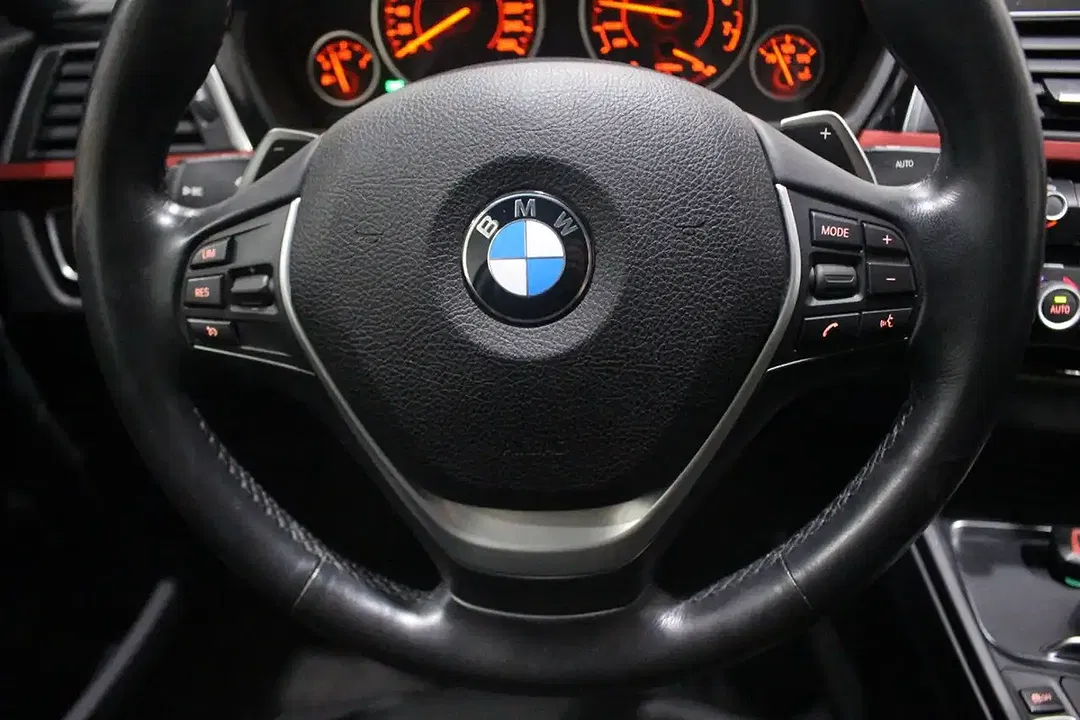 BMW 320 - Thumbnail 30