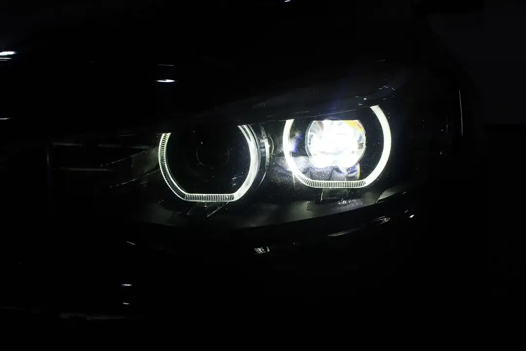 BMW 320 - Thumbnail 9