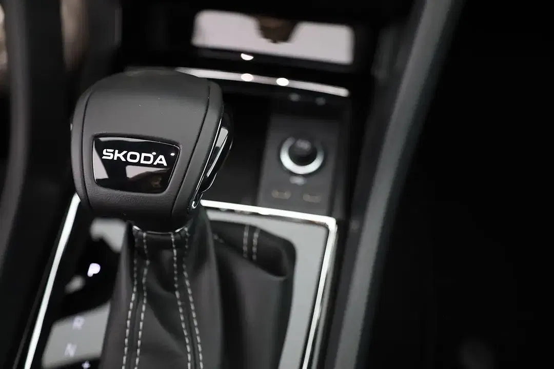 Skoda Karoq - Thumbnail 12
