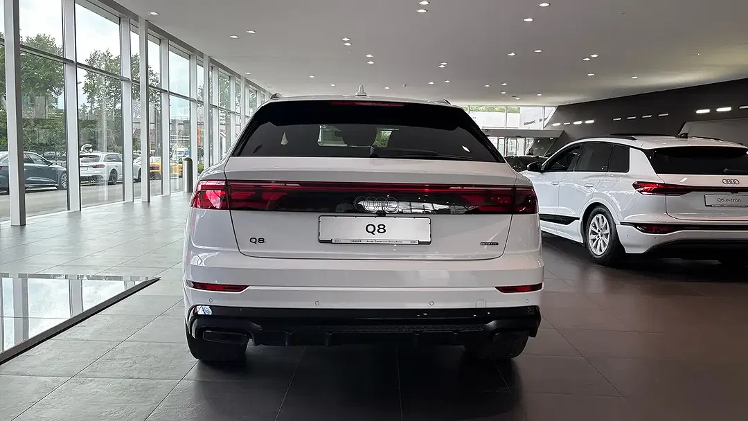 Audi Q8 - Thumbnail 5