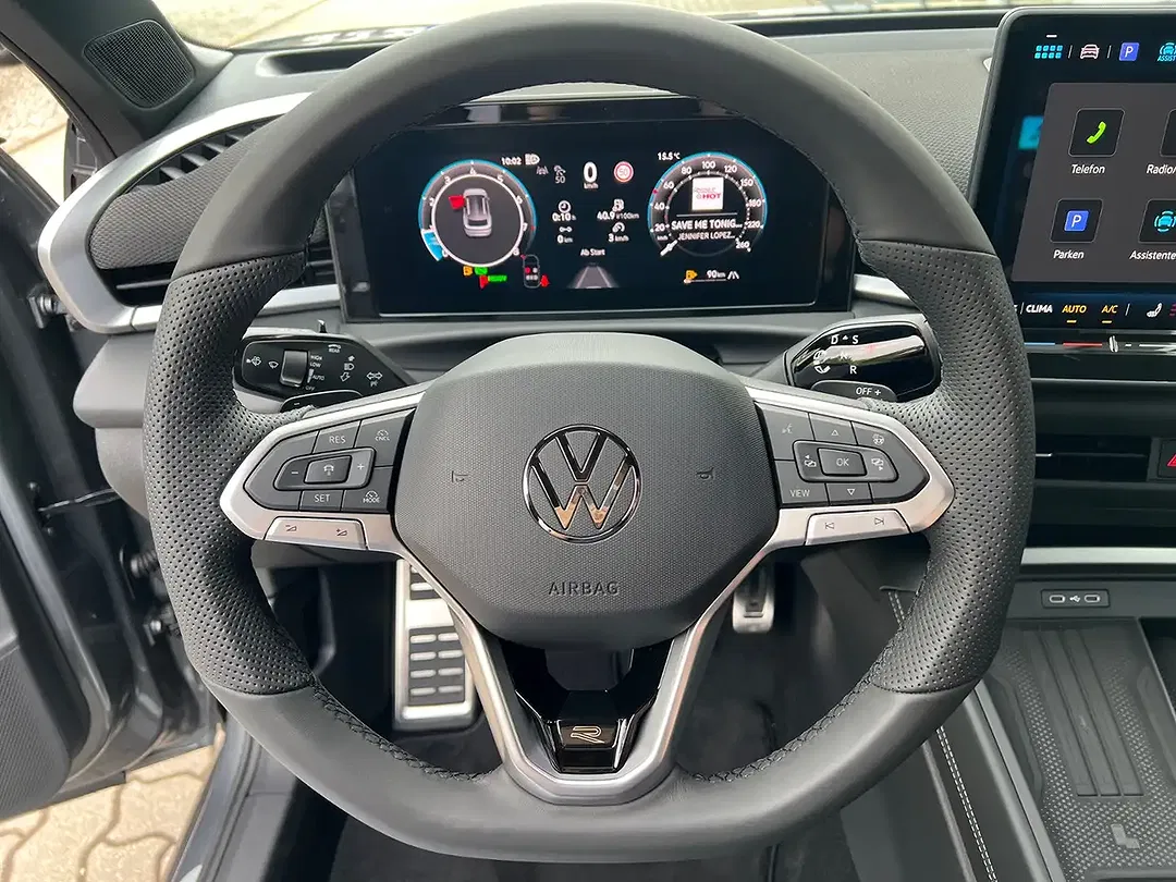 Volkswagen T-Roc - Thumbnail 9
