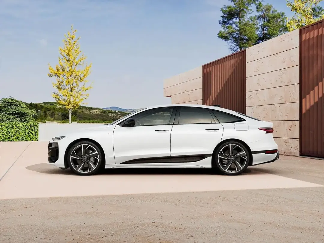 Audi A6 e-tron - Thumbnail 1