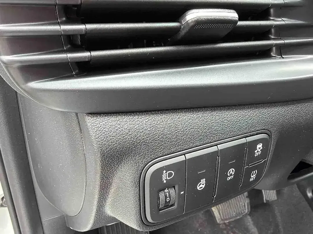 Hyundai i20 - Thumbnail 11