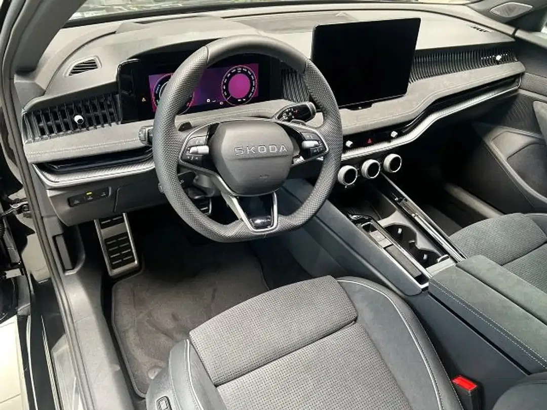 Skoda Superb - Thumbnail 11