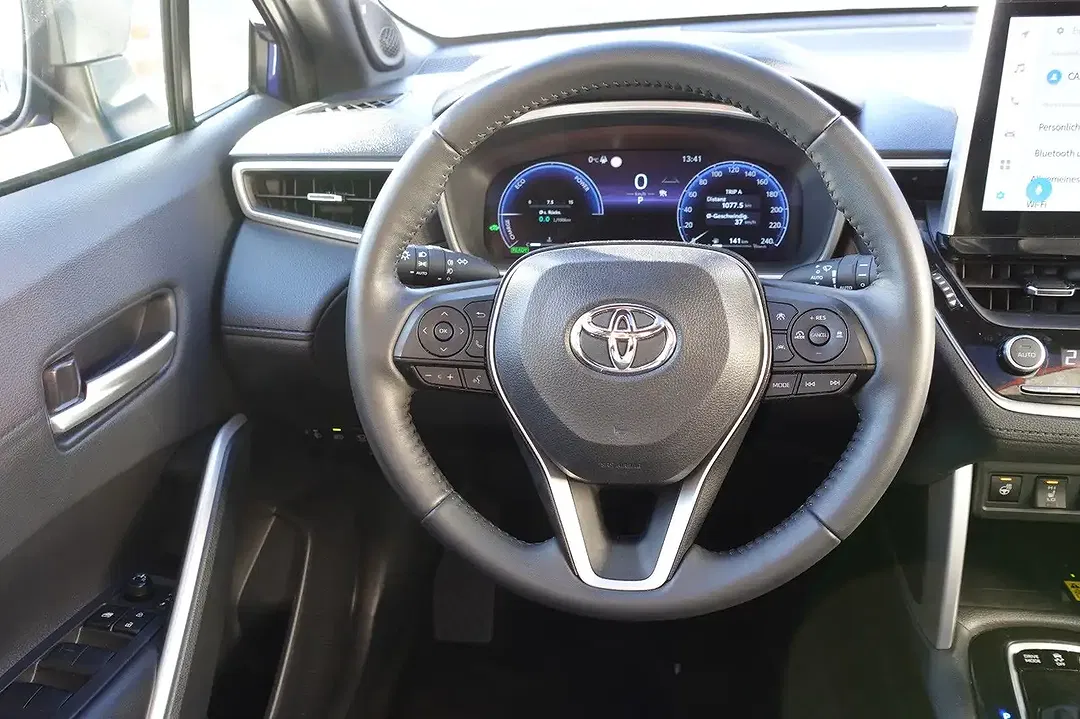 Toyota Corolla Cross - Thumbnail 15