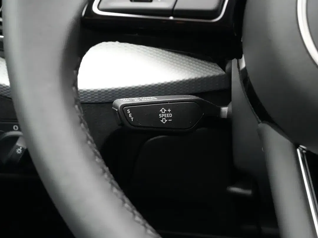 Audi Q2 - Thumbnail 11