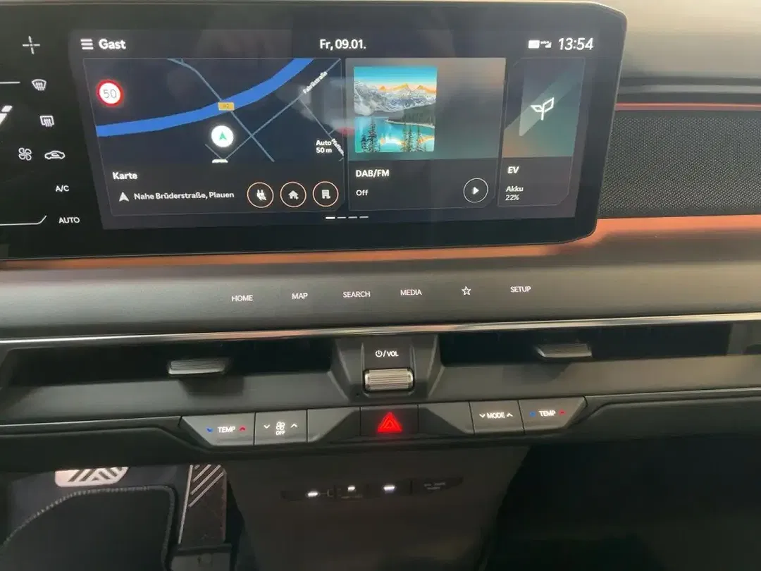 Kia EV9 - Thumbnail 12