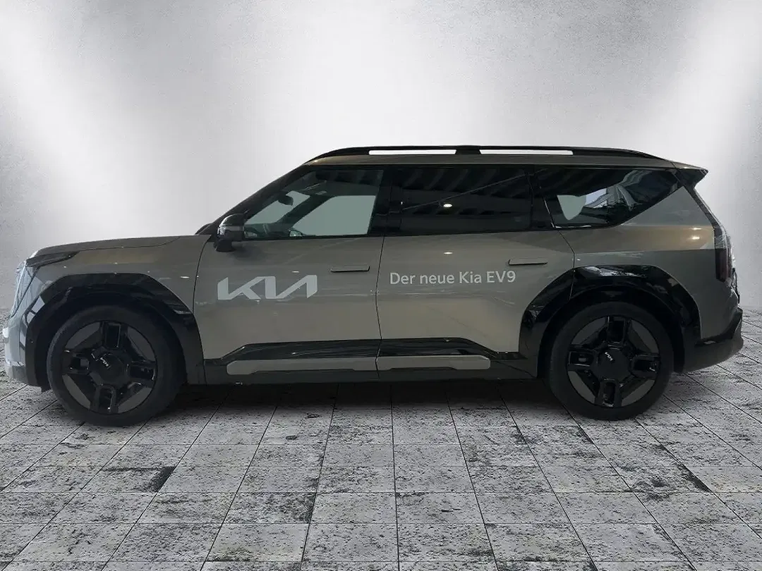 Kia EV9 - Thumbnail 2