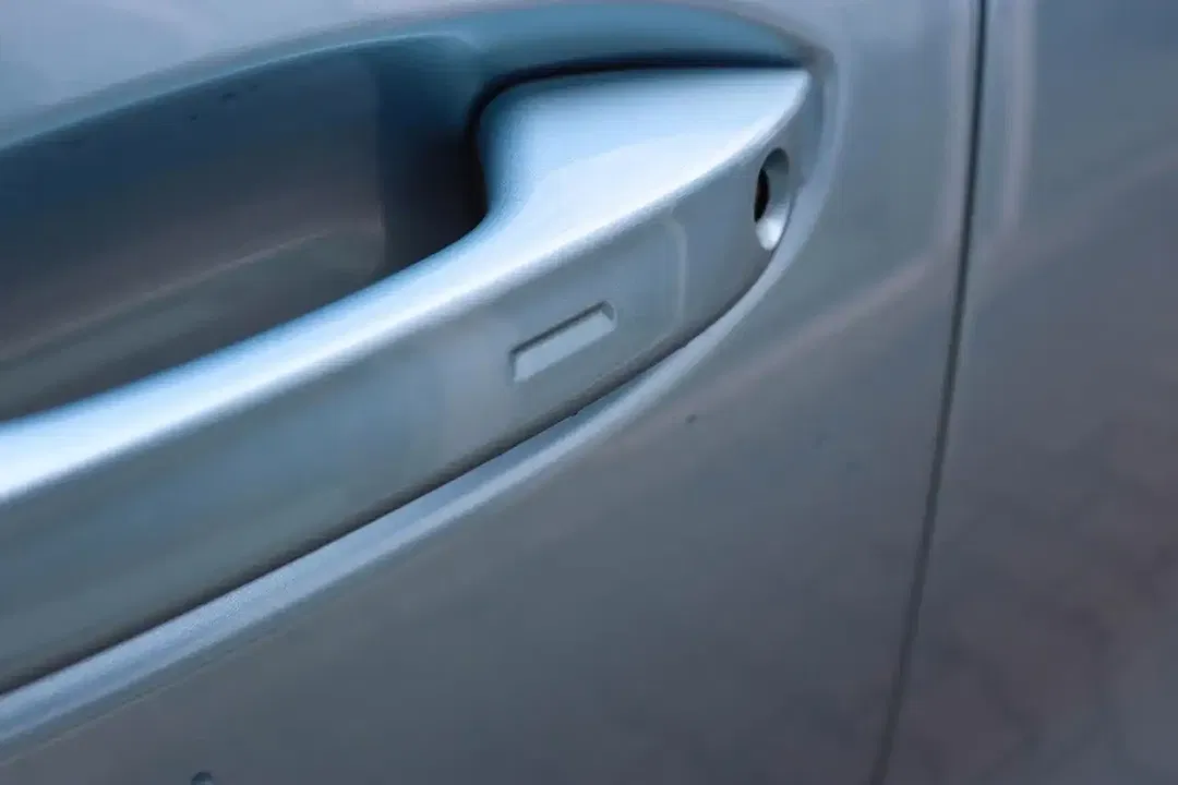 Ford Explorer - Thumbnail 5
