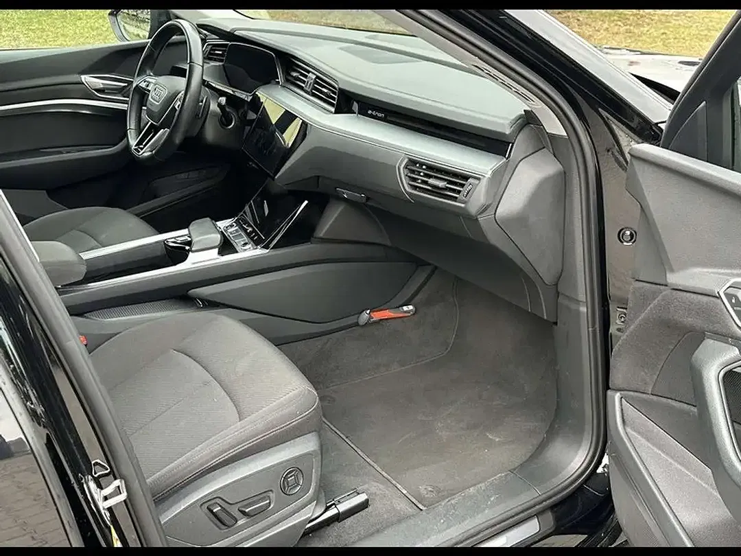 Audi e-tron - Thumbnail 10