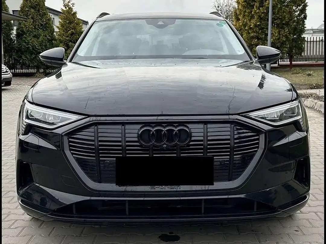Audi e-tron - Thumbnail 3