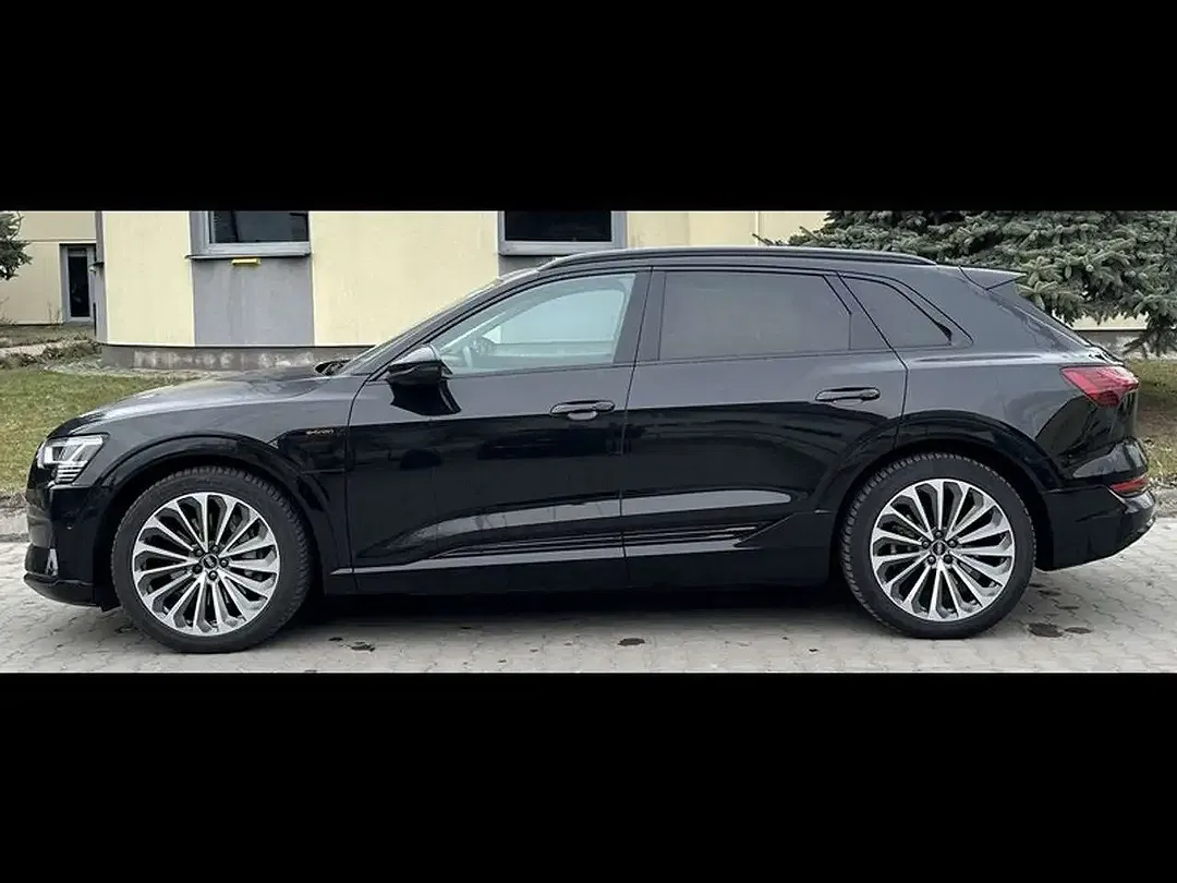 Audi e-tron - Thumbnail 4
