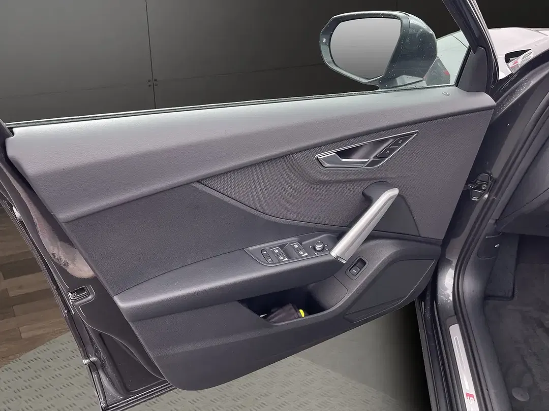 Audi Q2 - Thumbnail 12