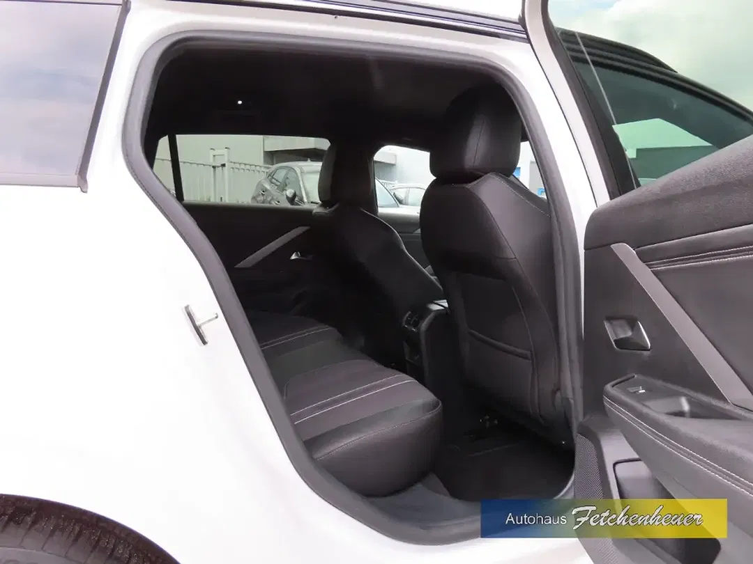 Opel Astra - Thumbnail 9