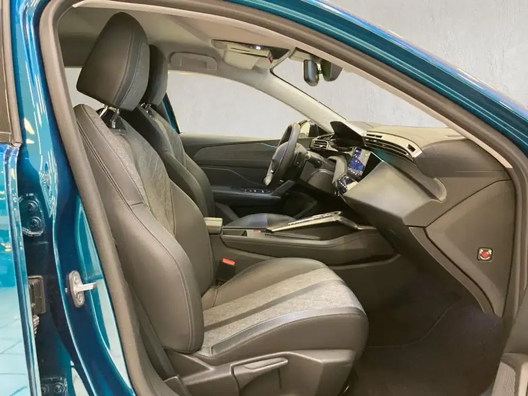 Peugeot 408 - Thumbnail 11