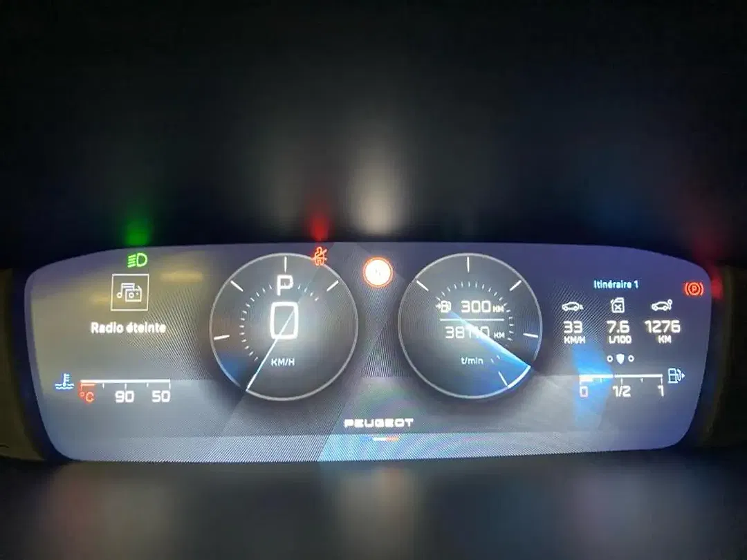 Peugeot 408 - Thumbnail 13