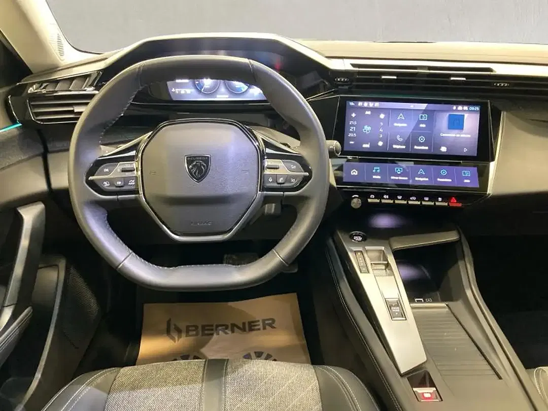 Peugeot 408 - Thumbnail 15
