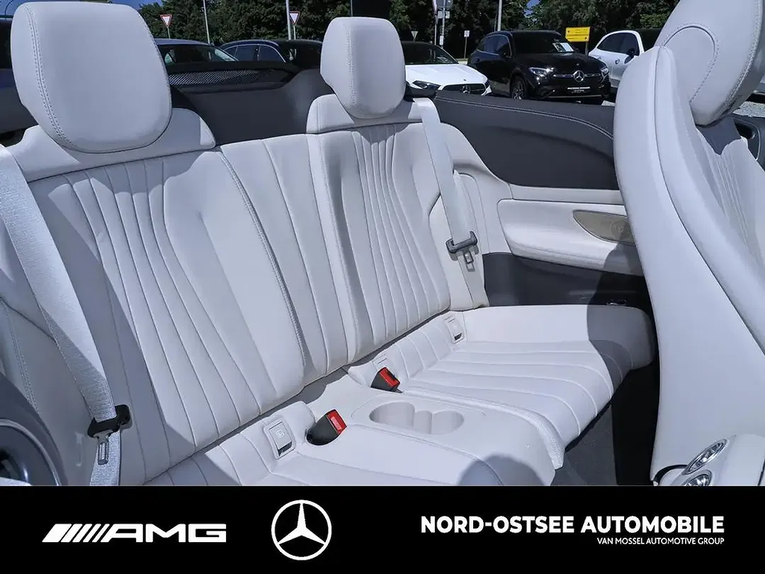 Mercedes-Benz E 200 - Thumbnail 13
