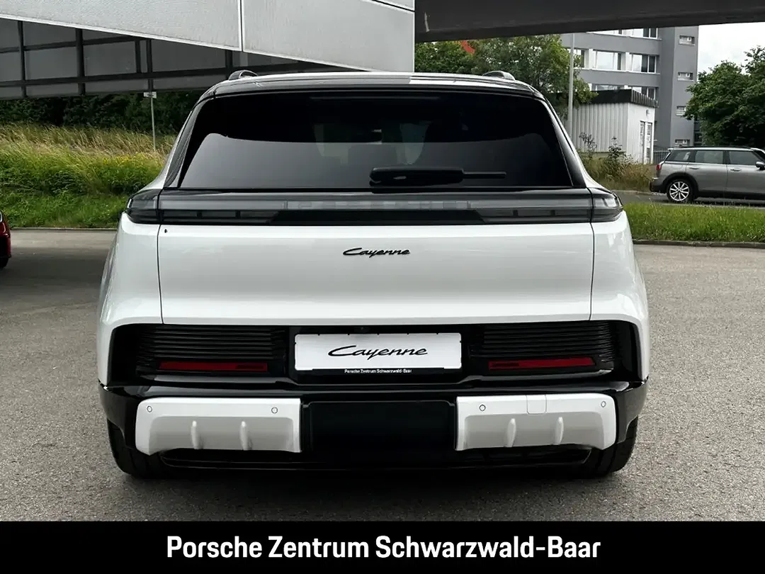 Porsche Cayenne - Thumbnail 5