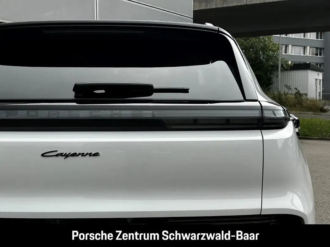 Porsche Cayenne - Thumbnail 9
