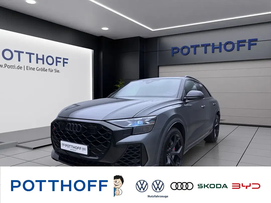 Audi RS Q8 - Thumbnail 1