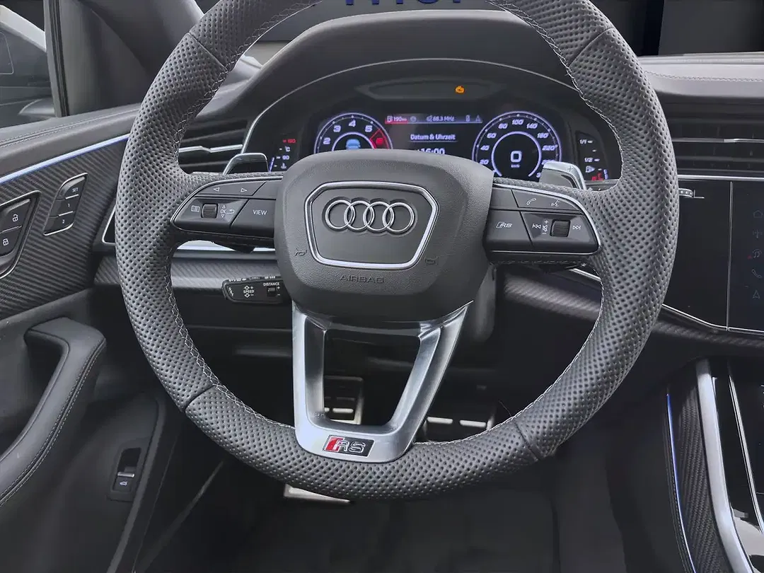 Audi RS Q8 - Thumbnail 13