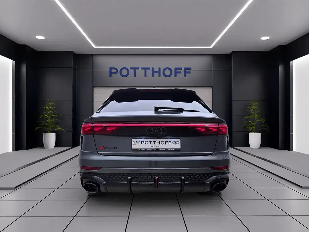 Audi RS Q8 - Thumbnail 4