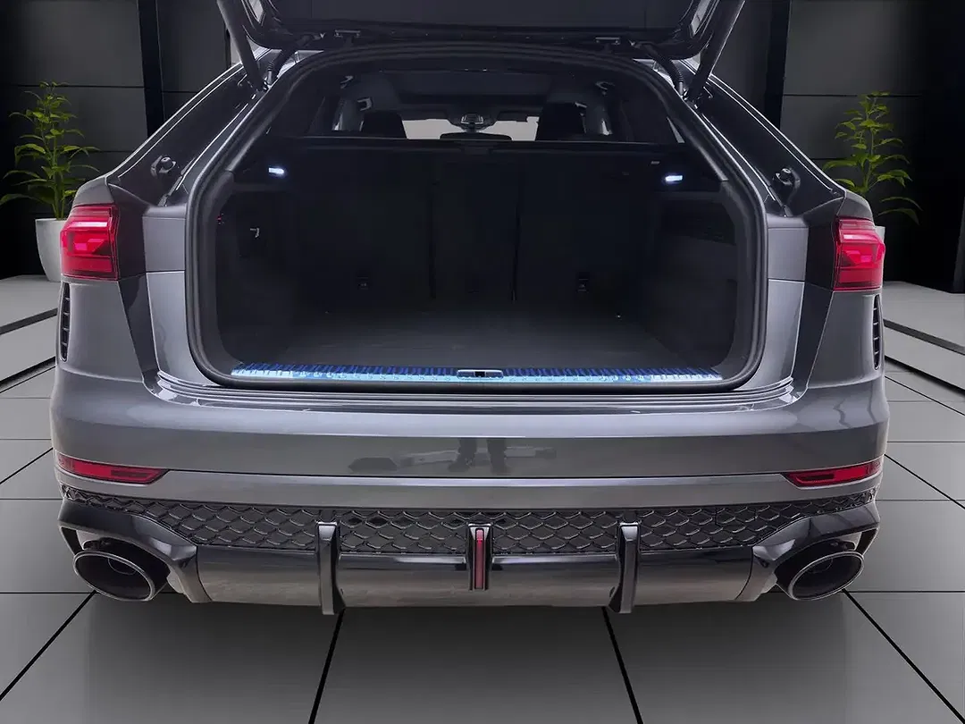 Audi RS Q8 - Thumbnail 5