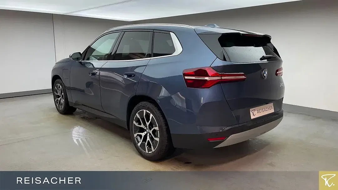 BMW X3 - Thumbnail 2