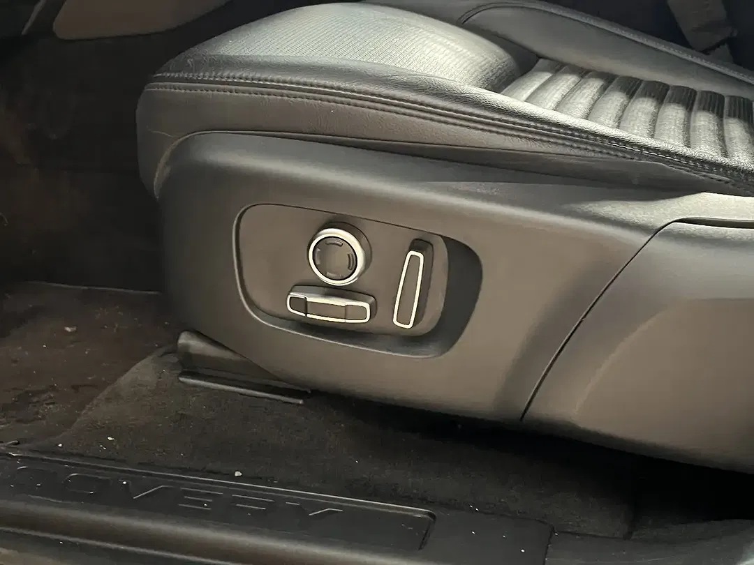 Land Rover Discovery Sport - Thumbnail 12
