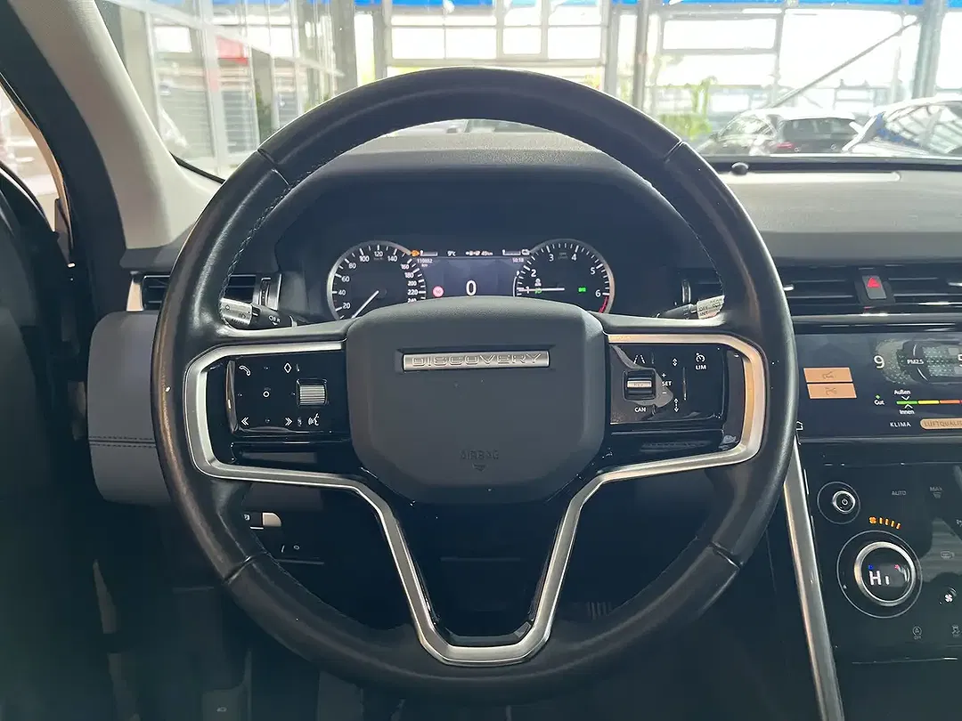 Land Rover Discovery Sport - Thumbnail 15