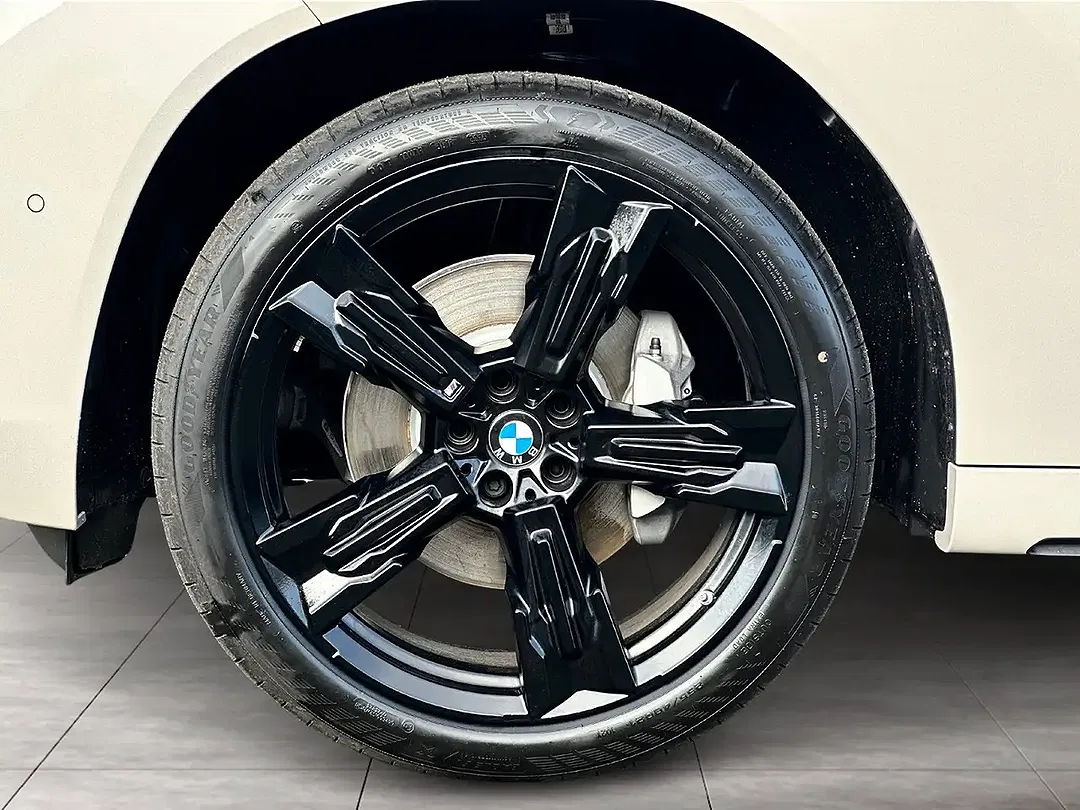 BMW X3 - Thumbnail 6