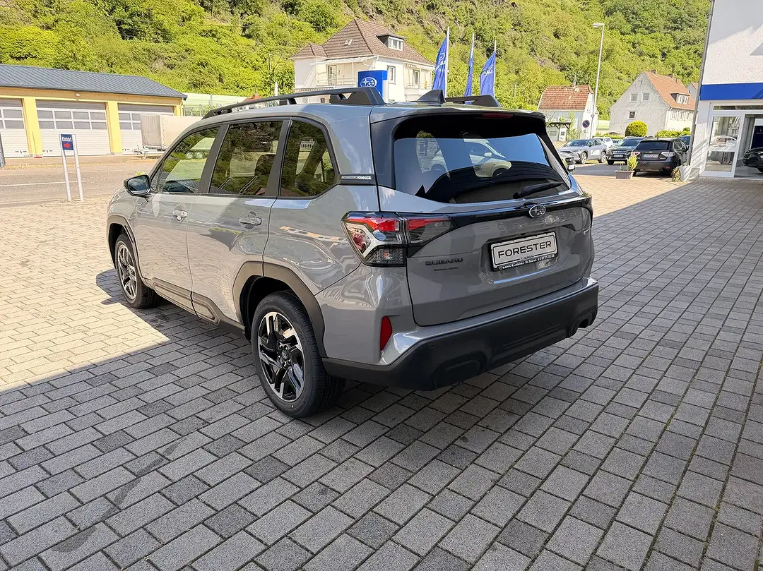 Subaru Forester - Thumbnail 7
