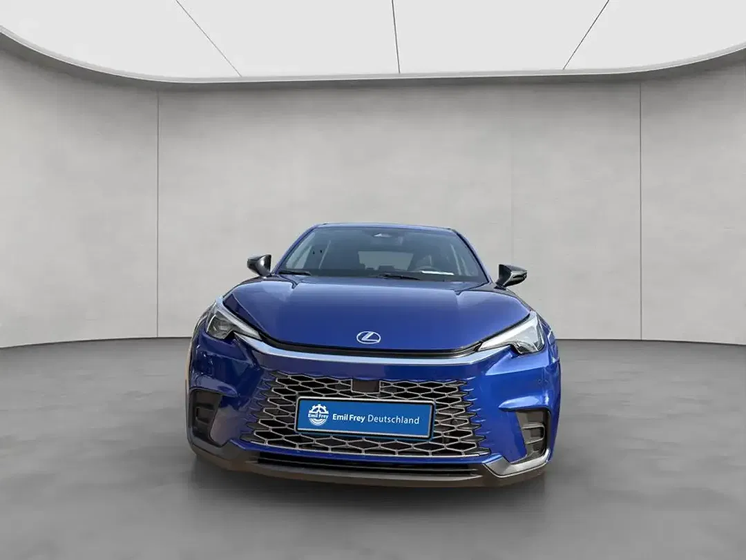 Lexus LBX - Thumbnail 9