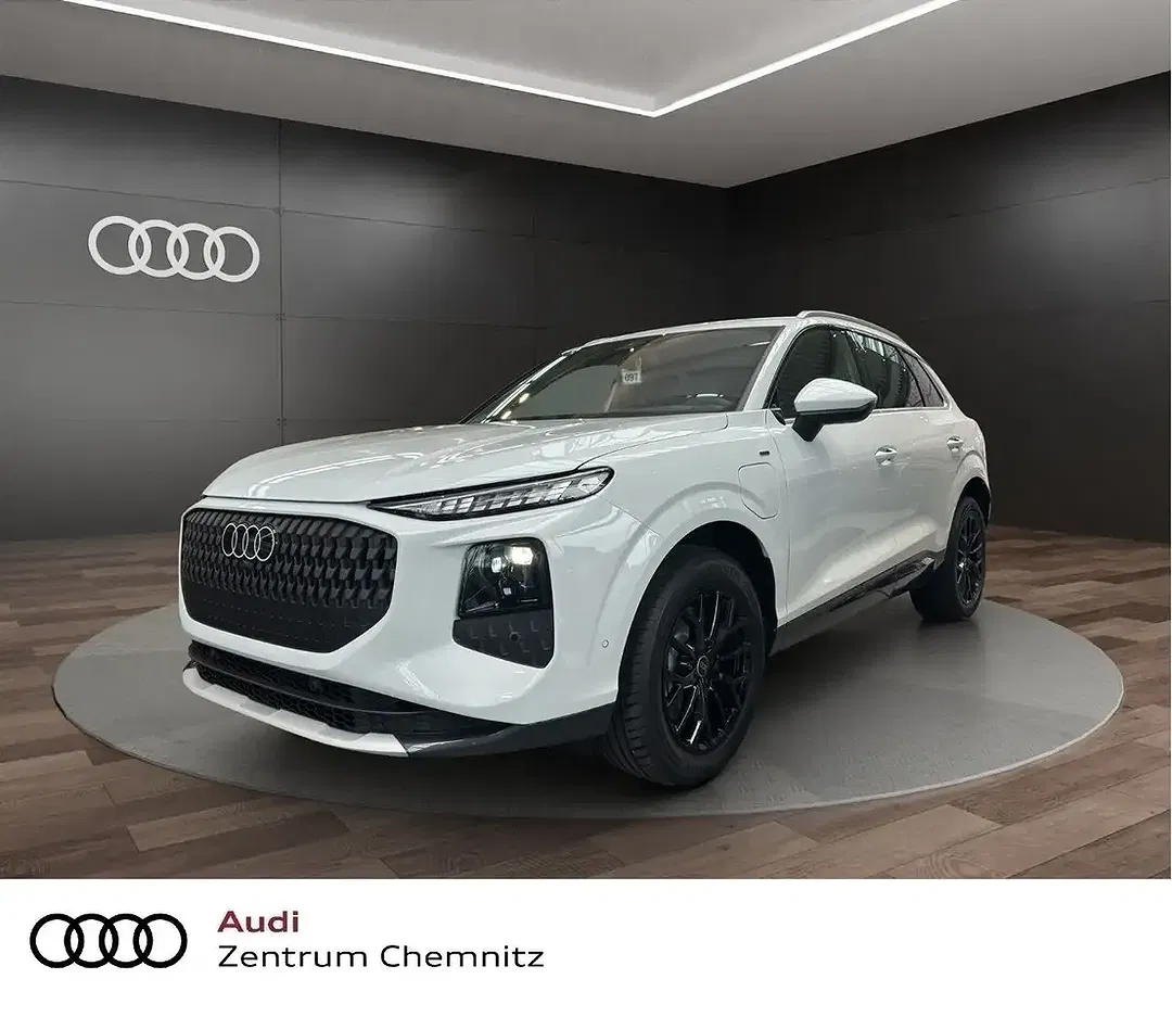 Audi Q3 - Thumbnail 1