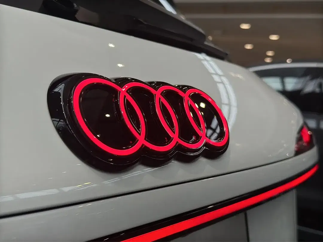 Audi Q3 - Thumbnail 10