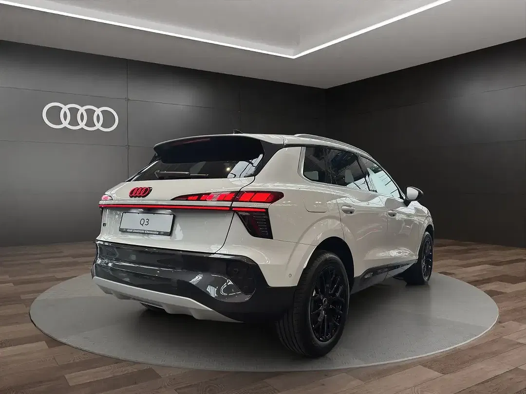 Audi Q3 - Thumbnail 5