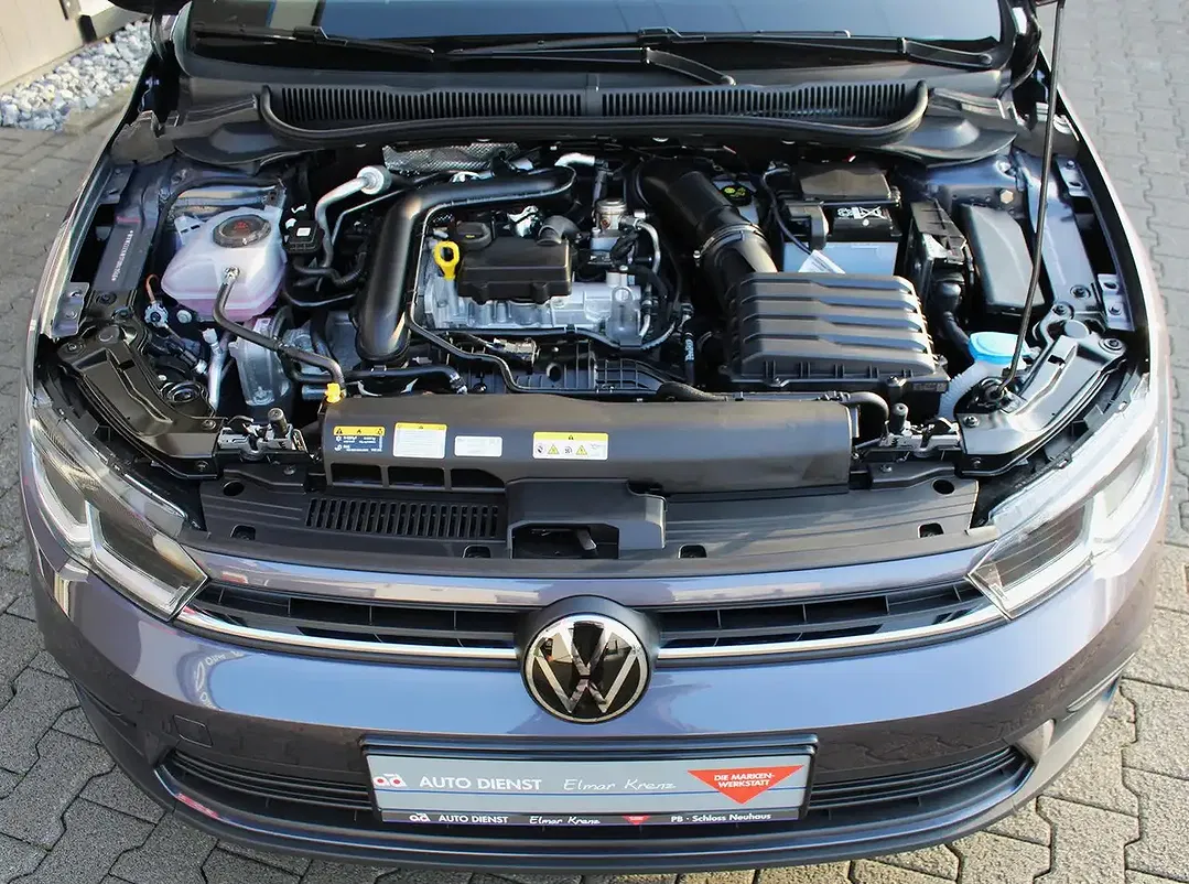 Volkswagen Polo - Thumbnail 11