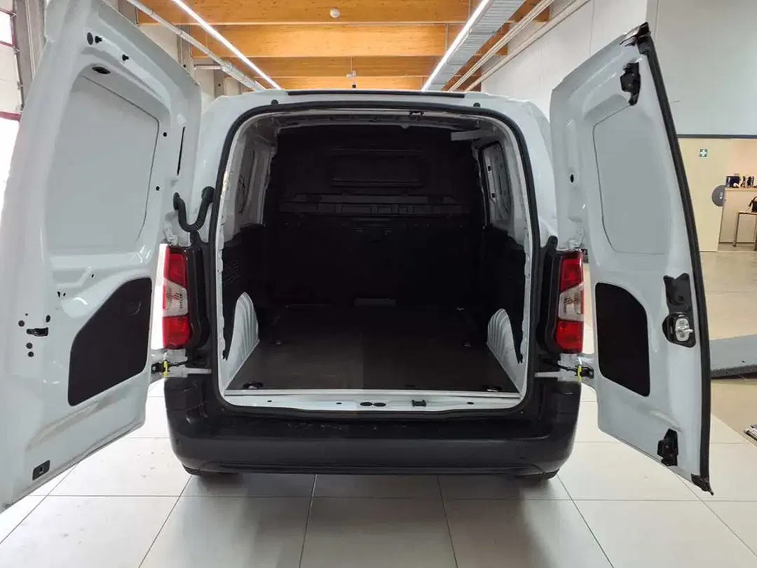 Opel Combo - Thumbnail 10