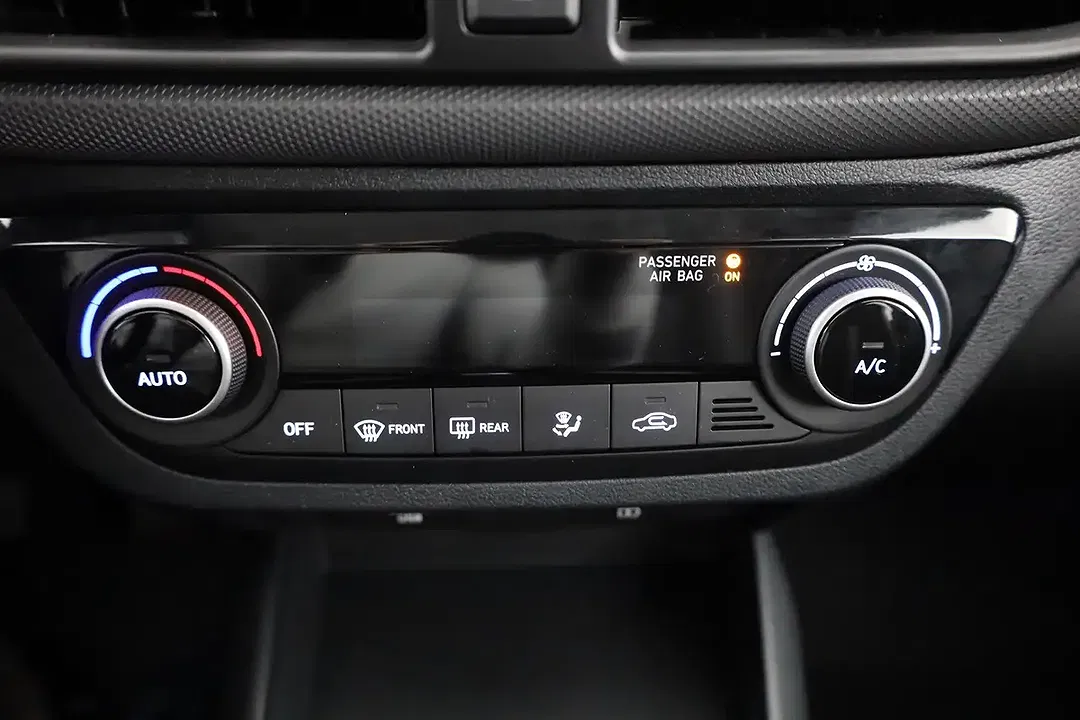 Hyundai i10 - Thumbnail 11