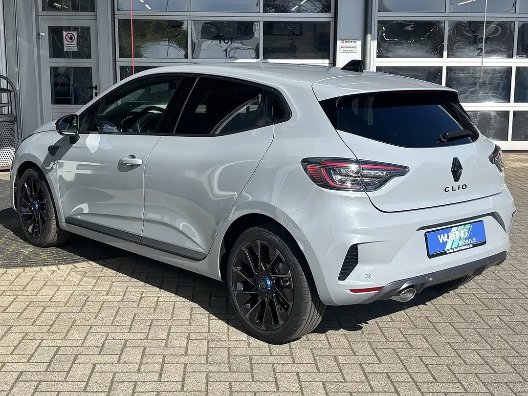 Renault Clio - Thumbnail 6