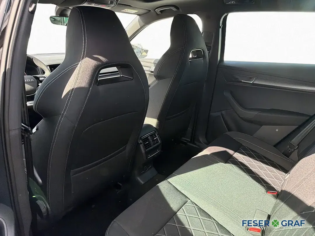 Skoda Karoq - Thumbnail 10