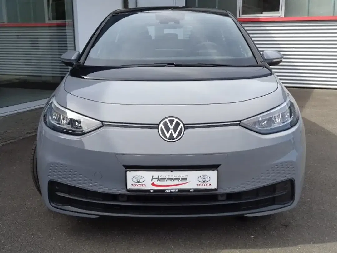 Volkswagen ID.3 - Thumbnail 2