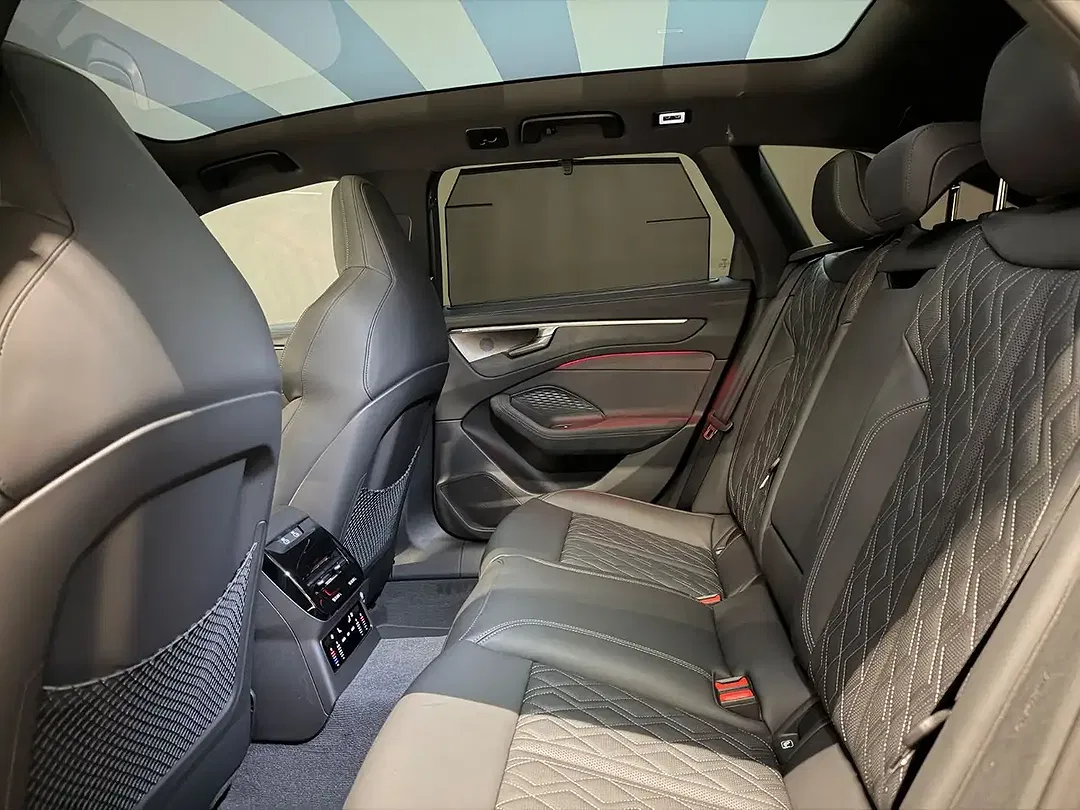 Audi A6 - Thumbnail 10