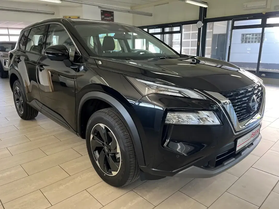 Nissan X-Trail - Thumbnail 3